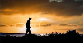 美小夫妻度蜜月 新郎在妻面前「遭闪电击中」丧命