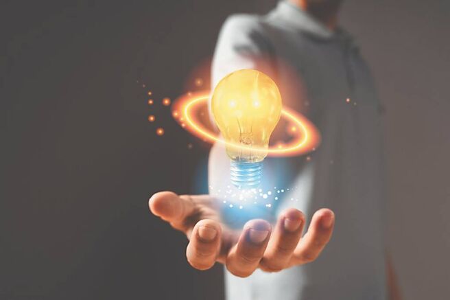 新创」已是国家竞争力与产业转型的枢纽，而其关键莫过于「资金」。图／freepik