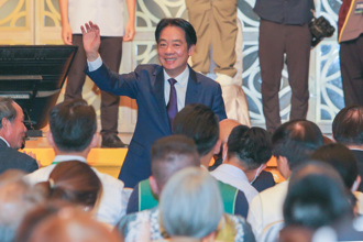 賴清德對客家人說台灣話還問一句  媒體人酸幕僚最爛  該開除了