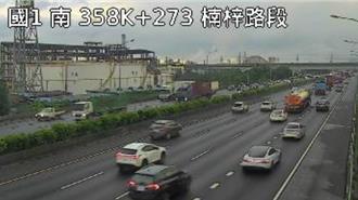 国道惊见猪跳车！横躺车道「静止不动」 酿回堵1公里