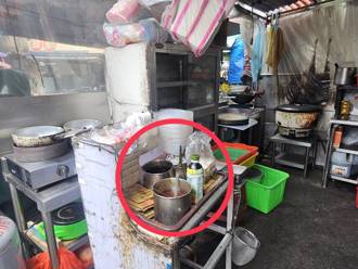 直擊》萬華小吃攤出包！沙茶醬日曬路邊惹議 專家揭食安破口