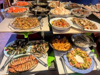 北市30年知名吃到饱餐厅回归！涨价786元 店家吐4字自嘲