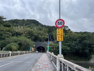 又獵巫？粉專爆：女遊客自強隧道拍照「遭青鳥PO網公審」