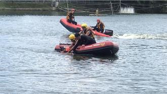 暑假将至戏水活动增加 桃园消防举办防溺演练