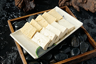 选错豆腐=吃热量炸弹 医点名5地雷 冻豆腐也上榜　