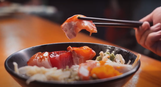 基隆「黑白壽司賞」7月開跑！聯名店家、美食派對打造在地品牌