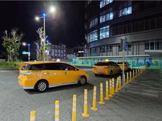 高雄車站計程車亂象 招呼站成無本排班區 司機搶客爆口角