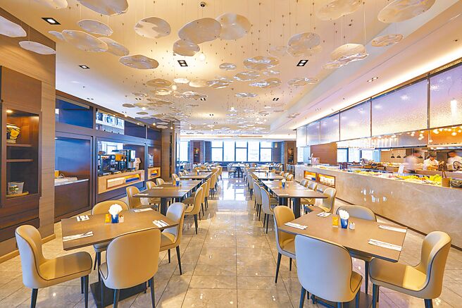 到「百宴自助餐厅」消费，出示学生证可享7折优惠。（台北凯达大饭店提供）