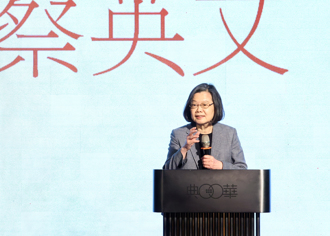 曝與綠營議員對話 詹江村看蔡英文缺席全代會直呼：耐人尋味