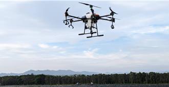 無人機噴農藥受限引民怨 高市府爭取農民權益與航安共存