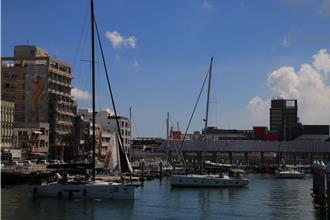 澎湖島帆船週系列賽開幕 8國船隊競技 首日無風折返