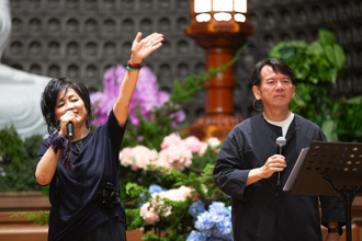 惠中寺「未來與希望」講座    齊豫與李建復攜手嗨翻全場