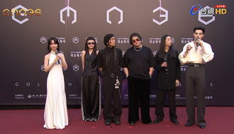 金曲36》紅毯主持陳明珠、黃偉晉凸槌！說錯話秒更正獲好評