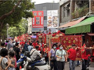 桃園大溪大禧熱鬧登場！31社頭遶境踩街 國小動員傳承百年文化