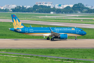 越南航空波音787「一刀切奶油」斬斷空巴機尾 超瞎影曝光！