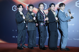 金曲36》〈星期五晚上〉奪年度歌曲！Toro險翻臉坤達缺席