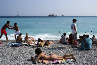 法國推戶外禁菸 海灘、公園成「無煙區」 最高罰2.6萬