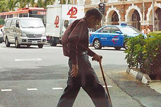 長壽擊敗退休金？三面向評估