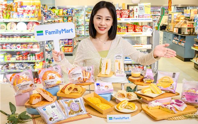 全家芋頭季推出多達11款商品，橫跨甜點、鮮食與麵包烘焙品類，甜鹹滋味全都有。（全家提供／朱世凱台北傳真）