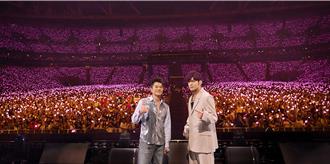 周杰倫暌違18年合體郭富城共舞 「歷史性的一刻」畫面曝光