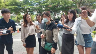 積怨已久LINE群爆口角 黑貓女預謀狠殺男同事