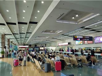 高雄機場旅客恢復疫情前9成 陳世凱承諾增航線便利南台民眾
