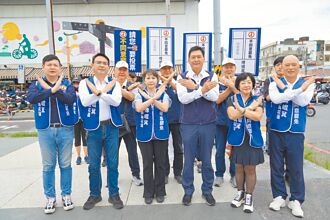 花蓮罷免白熱化 藍綠市場掃街