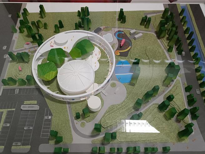 麗明營造將協助市府打造小豬藝文基地，整體捐贈價值高達2億元。（陳淑娥攝）