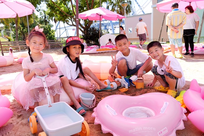 规划小朋友专属挖沙区，大人小孩都能待上一整天。(福容饭店提供)