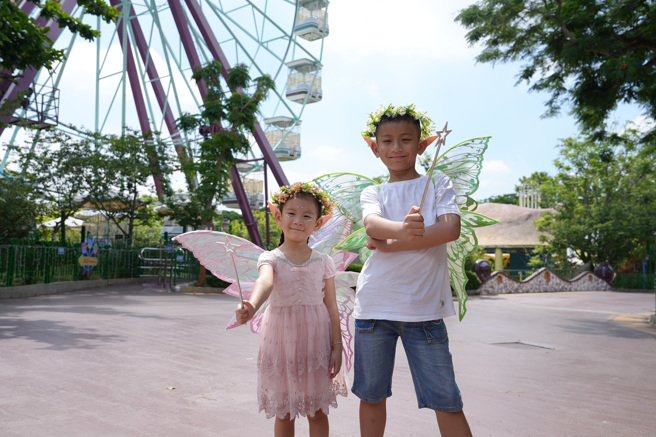 丽宝乐园推出小精灵装扮活动，只要扮成精灵、仙子，可报名上花车。(福容饭店提供)