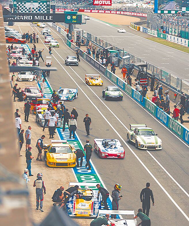 利曼经典赛是车坛盛事，吸引近千辆骨董级赛车参赛。（Richard Mille提供）