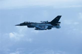 日允許自衛隊擊落侵犯領空無人機