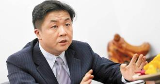 趁仙塔律師翻車試水溫！呂秋遠發米苔目文遭酸「受精卵沒感情」