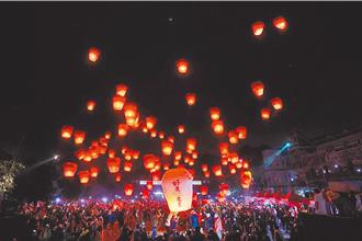最高罰10萬！新北天燈新制上路 拒查、偽造標章將重罰