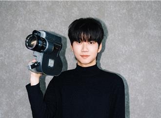 25歲樂壇新星呂允新作開紅盤 曝18歲人生黑暗時刻