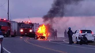 台東長濱鄉2車對撞火燒車　雙方駕駛1重傷1命危
