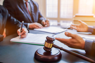 夫妻開庭她突罵8個字 全場爆笑 男方臉綠了