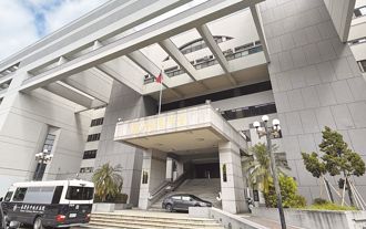 沒王法！台中2地政官員連遭業者「教訓」 埋伏家門亂棍毆傷