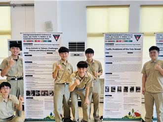 7國高中生齊聚南一中國際研討 交通亂象、浪浪小黑成主題