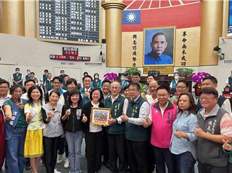 南市议会闭幕不见火药味  全因「这个人」要退休