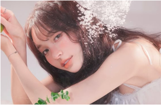 林襄20張清涼照回應「末日預言」嘴含1物 粉絲嗨翻：美到發泡