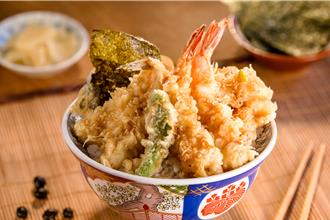 暑假嗑日料享口福 海鮮天婦羅免費吃、聯名周邊開送