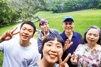 軍人老爸李峻淯和金牌兒子李洋