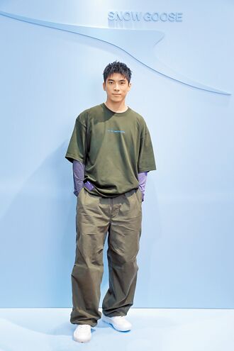 林哲熹買T恤 包色處理