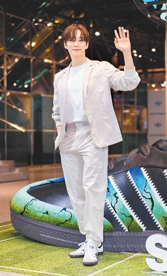 張員瑛、李俊昊主持AAA 12月登台