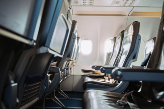 「軍人升等商務艙」有感？張競拋「1迷因圖」網炸鍋了