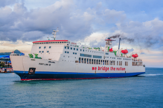 峇里島附近渡輪沉沒4死  持續搜尋38名失蹤者