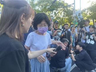 網灌爆吳祥輝臉書轟沒人性！拿墜樓批陳佩琪喊「我用力拍手」慘了