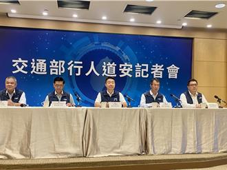 軍人免費升等商務艙有望？交長鬆口：有業者盼軍人節推出