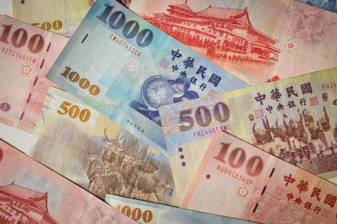 新台幣狂升。(圖:shutterstock/達志)